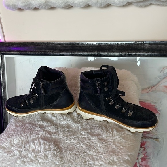 Blondo black leather ankle high boots amazing shoes great for change of seasons - Picture 1 of 8